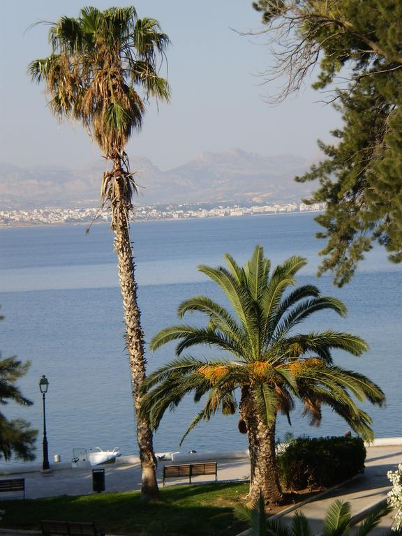 Ανθέμιο Aparthotel Λουτράκι Δωμάτιο φωτογραφία